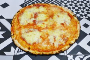 Pizzeria la Lievita pizza a domicilio e da asporto diavola
