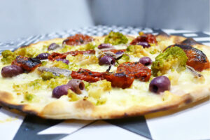 Pizzeria la Lievita pizza a domicilio e da asporto broccolo ricco alla romana